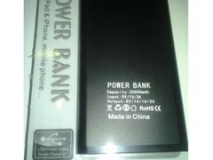 Baterie Power Bank 30000 mAh cu LCD